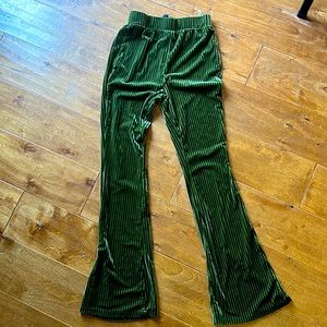 bell bottom velvety pants